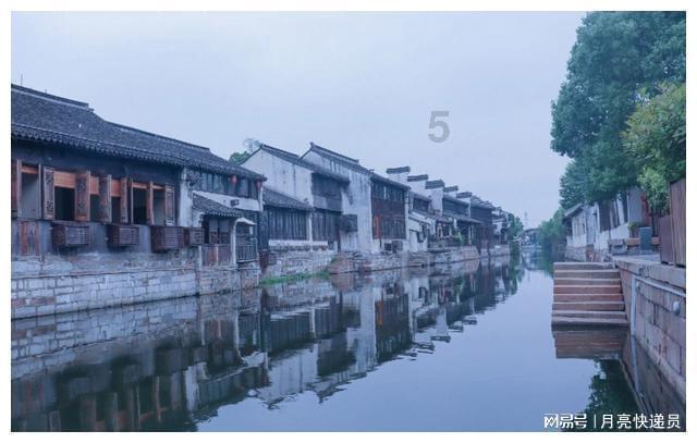 逃出昏暗的地下室